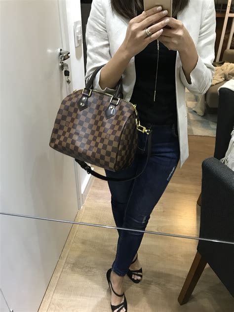 outfit con borsa speedy louis vuitton|Louis Vuitton Speedy Bag Outfits + Review and Price  .